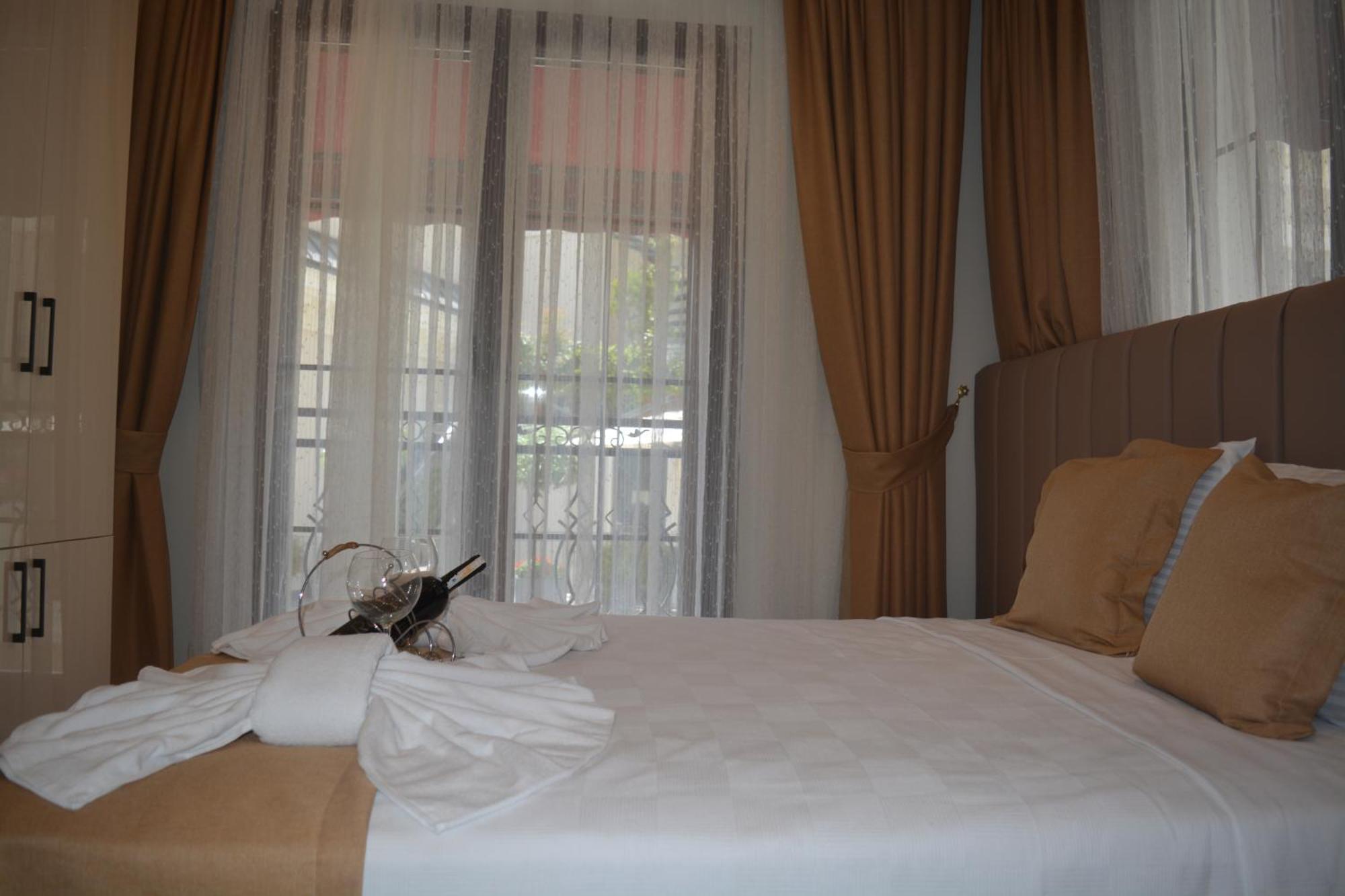 Garden Elisa Hotel Istanbul Ngoại thất bức ảnh